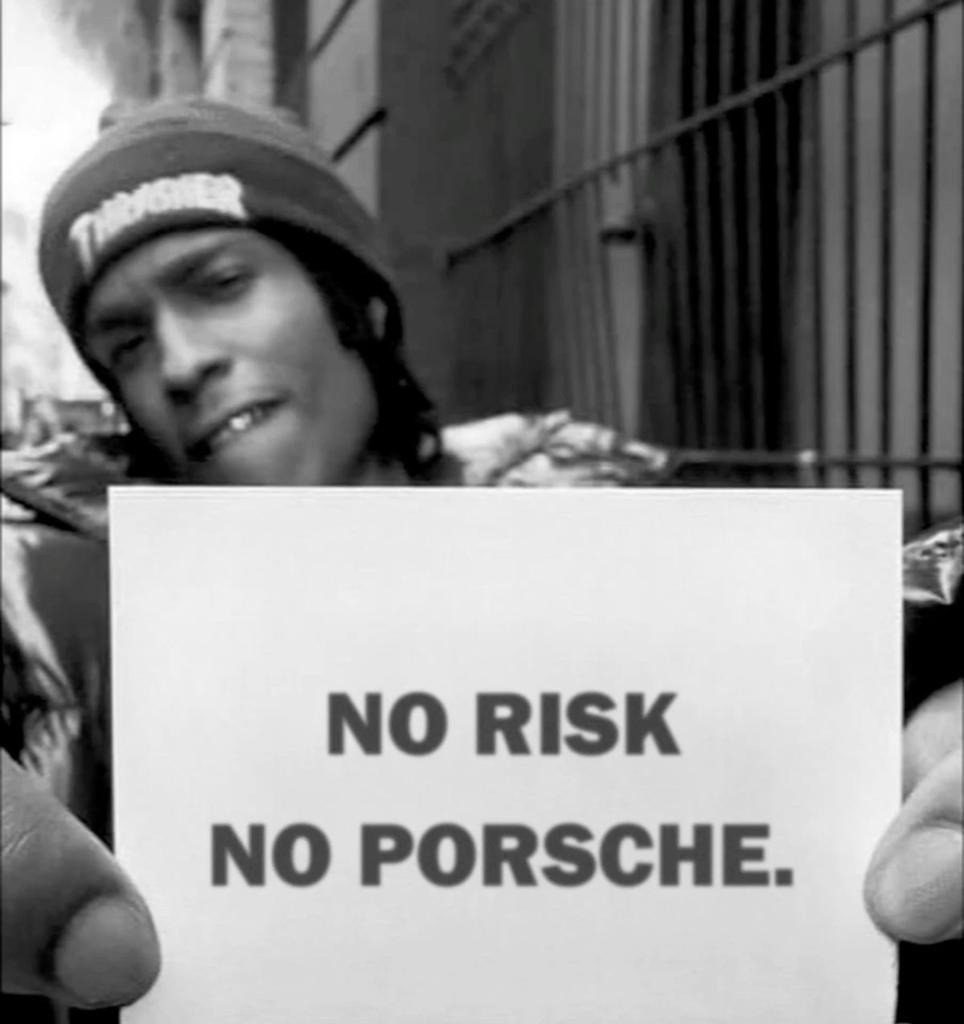 Спроектирую офлайн-активацию (поп-ап, презентация, закрытое событие) для вашего бренда, которая создаст комьюнити и даст волну U