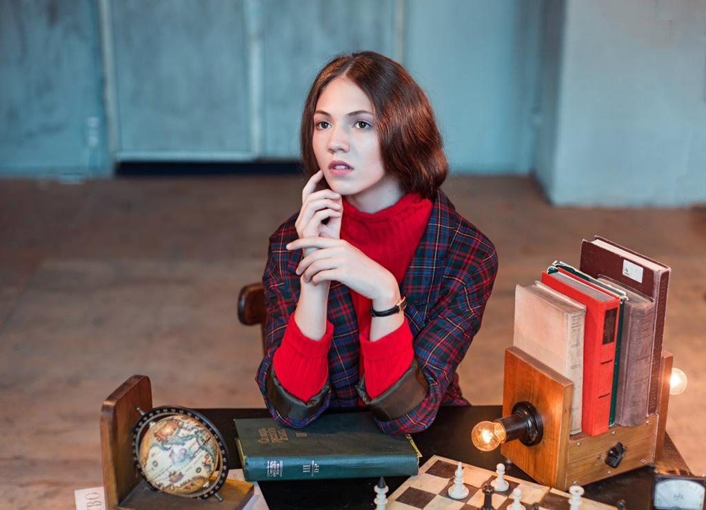 Стилизация и продюсирование съемок для брендов одежды и аксессуаров (портфолио)